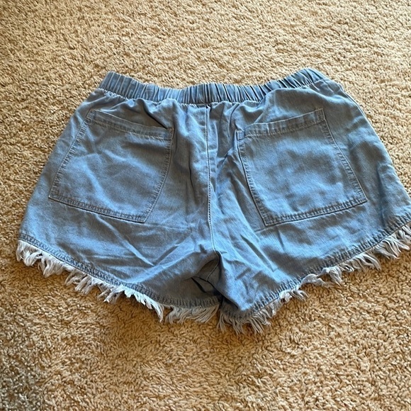 L drawstring lightweight denim look shirts with pockets and fringe - Picture 4 of 6